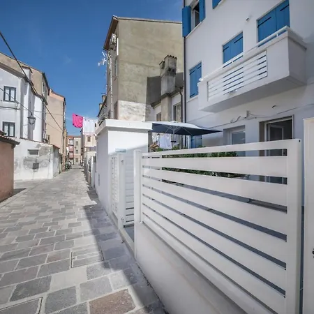 Suite Laguna 1 *